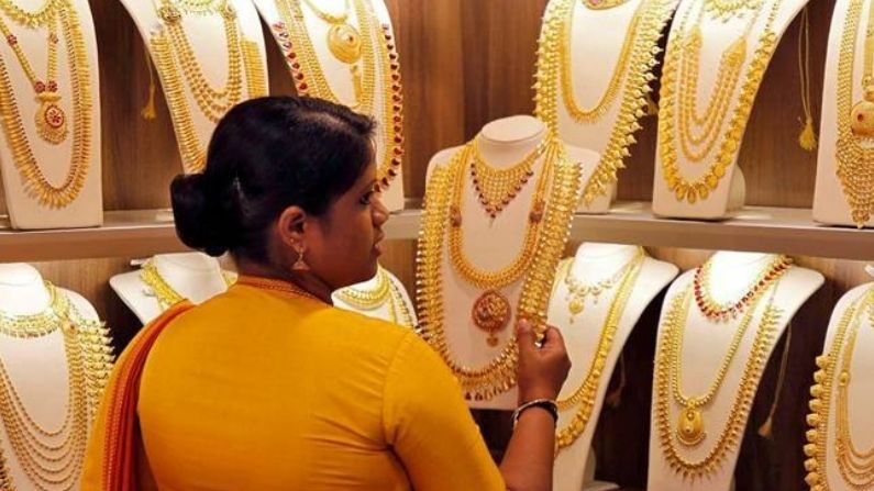 Gold Silver Price स न क क मत म आई भ र ग र वट फट फट च क कर नए र ट स Gold Silver Price Today Update India Fell By Rs 208 To Rs 44768 Per 10 Gm