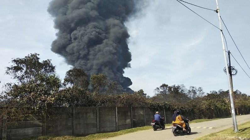 Kebakaran di Kilang Minyak Indonesia (4)