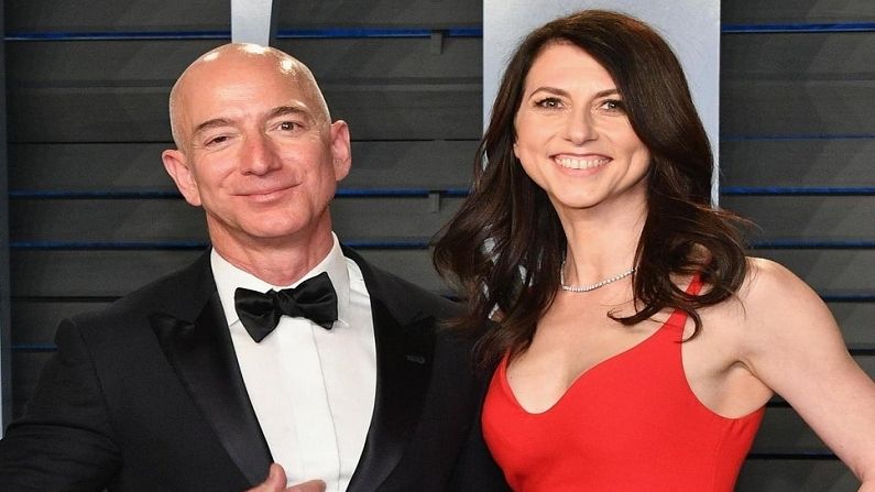 Jeff Bezos And Mackenzie Scott
