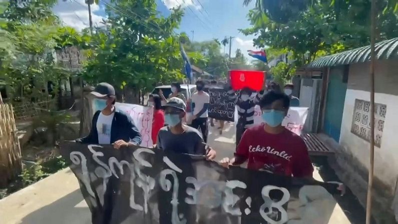 Protest In Myanmar (1)