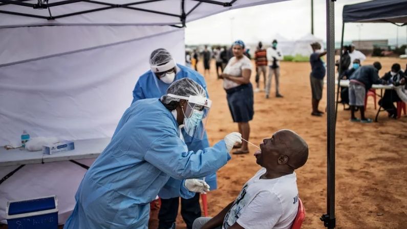 The slow pace of vaccination in South Africa became a 'big challenge', the country trapped in the third wave of Corona