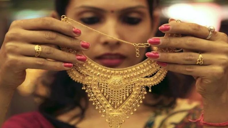 Gold became cheaper by Rs 2700 in a month, now know what is the price of 10 grams of gold