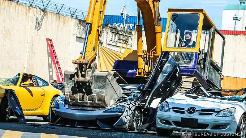 21 luxury cars, price 9 crores and features are strong but the government has started the bulldozer, know what is the reason