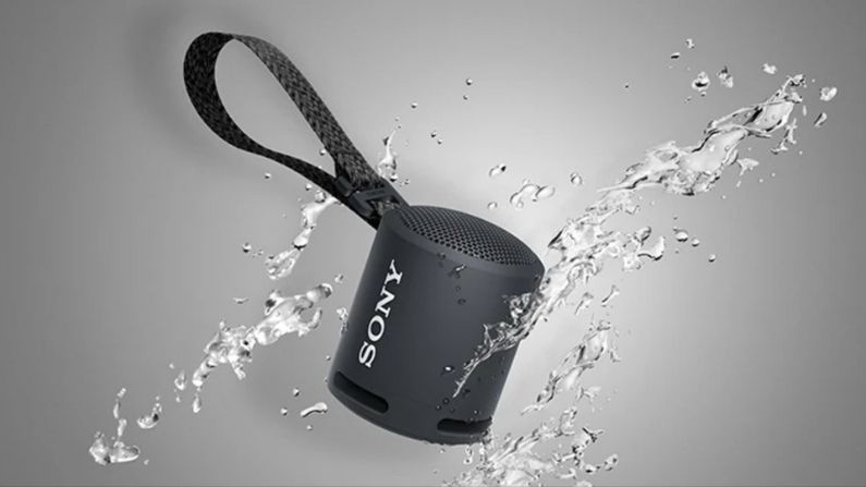 Now enjoy music continuously for 16 hours on this small Sony speaker, these tremendous features are available for just this much money