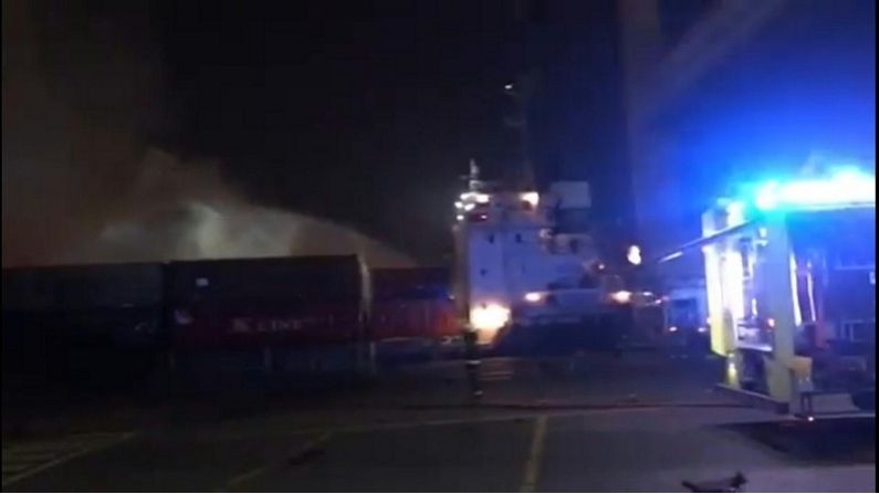 Dubai: A massive explosion in the ship at the world's largest port, the city of Dubai was shaken by the explosion, watch video