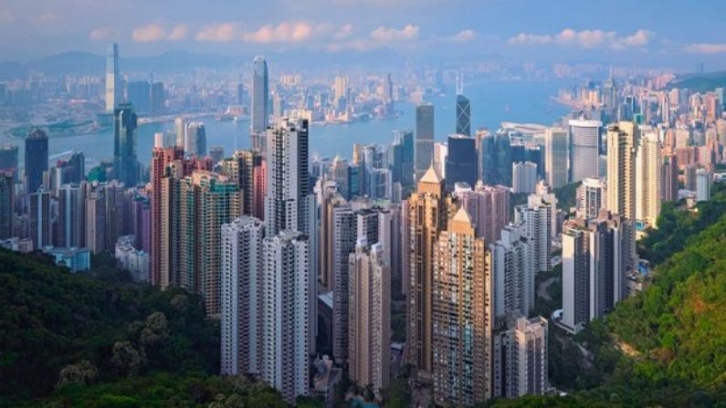 After 100 years, China again got Hong Kong, Britain handed over the city's 'key to power'