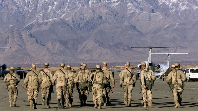 US soldiers quietly leave Bagram airbase, Afghan army trapped among thousands of Taliban prisoners, fear of attack!